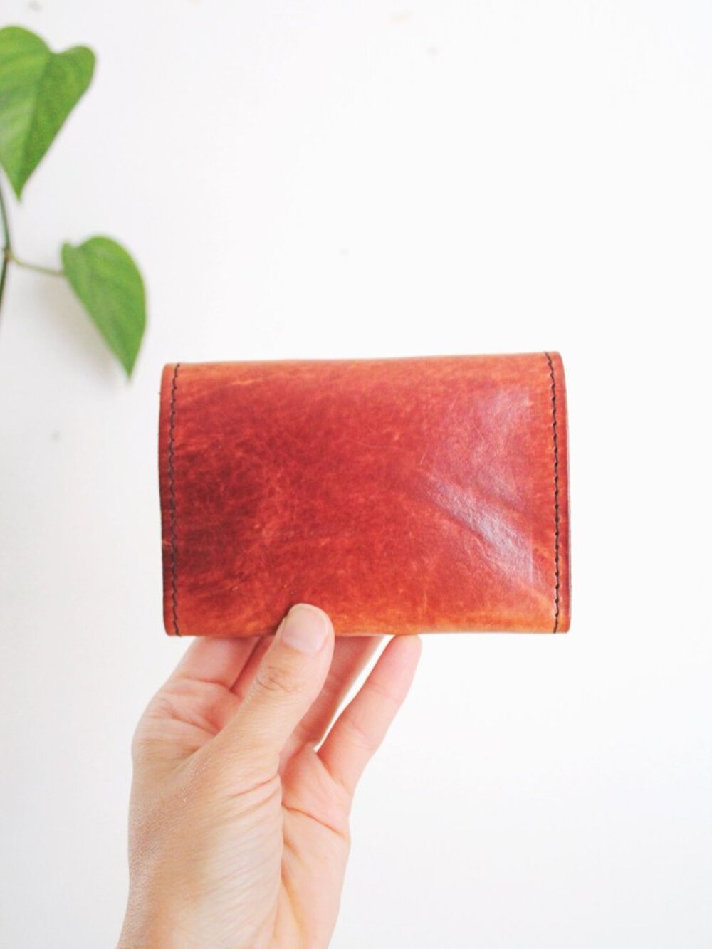 Vintage Hand-Stitched Leather Wallet Trifold Card Coin Case Tan Patina Distresse - Picture 2 of 9